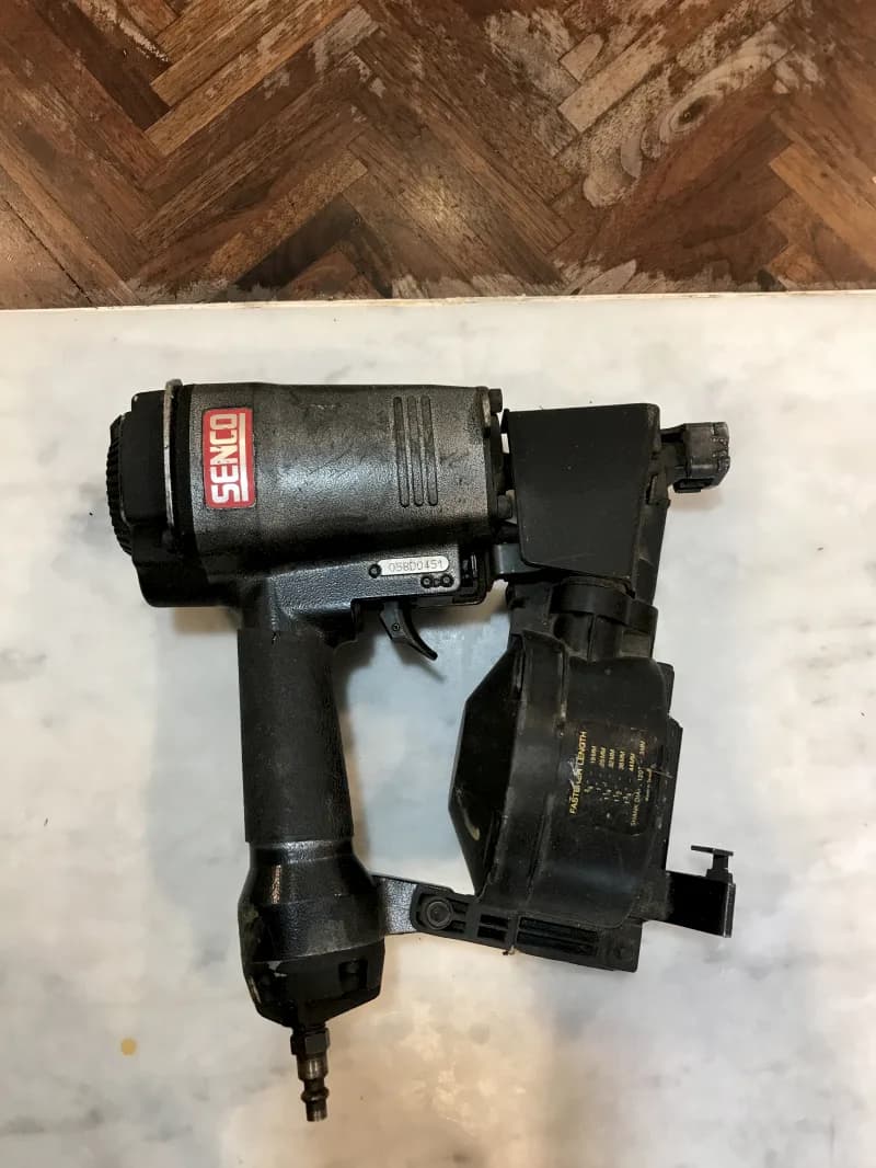 roofing nail gun