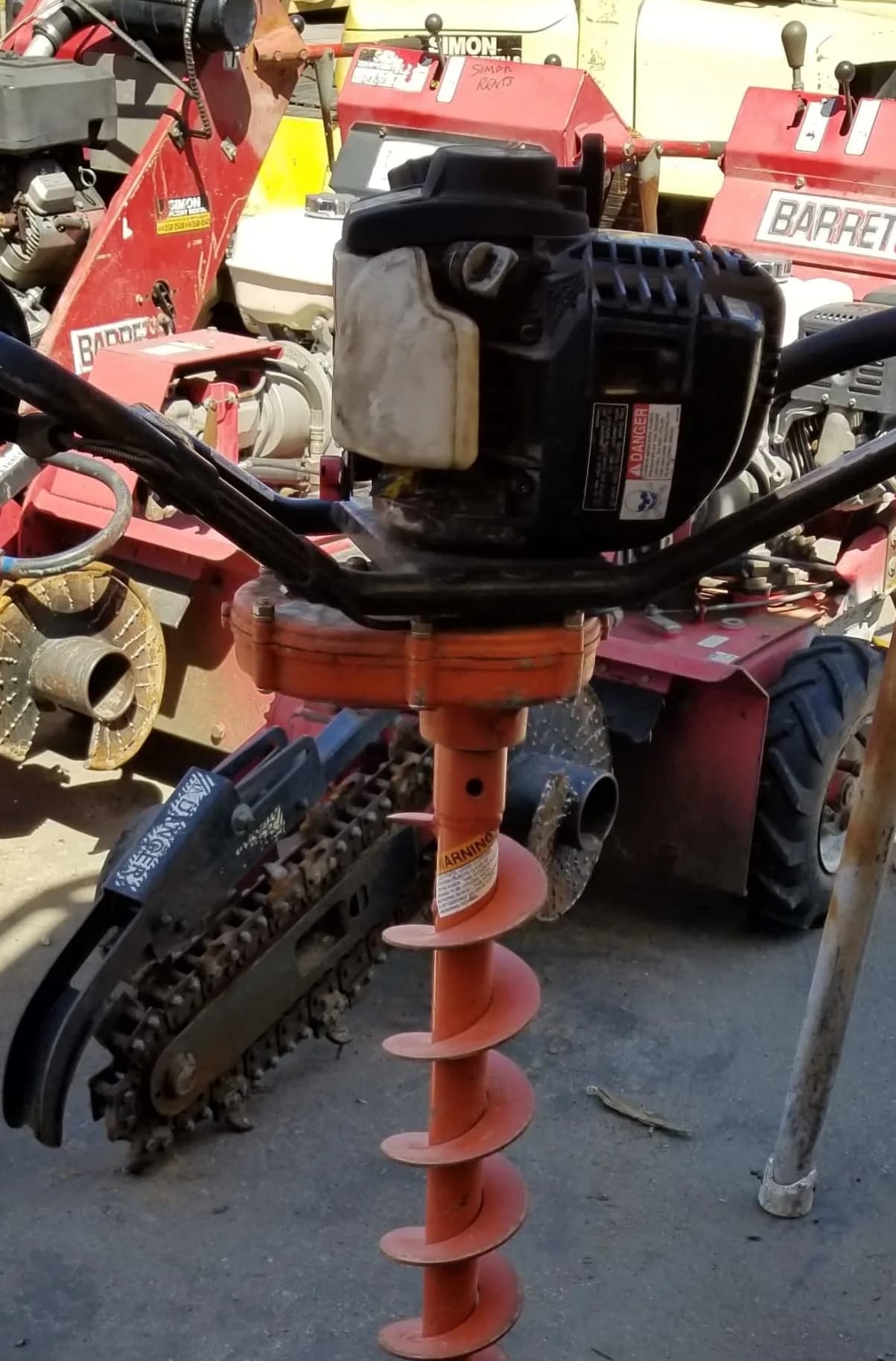 Single man post hole digger