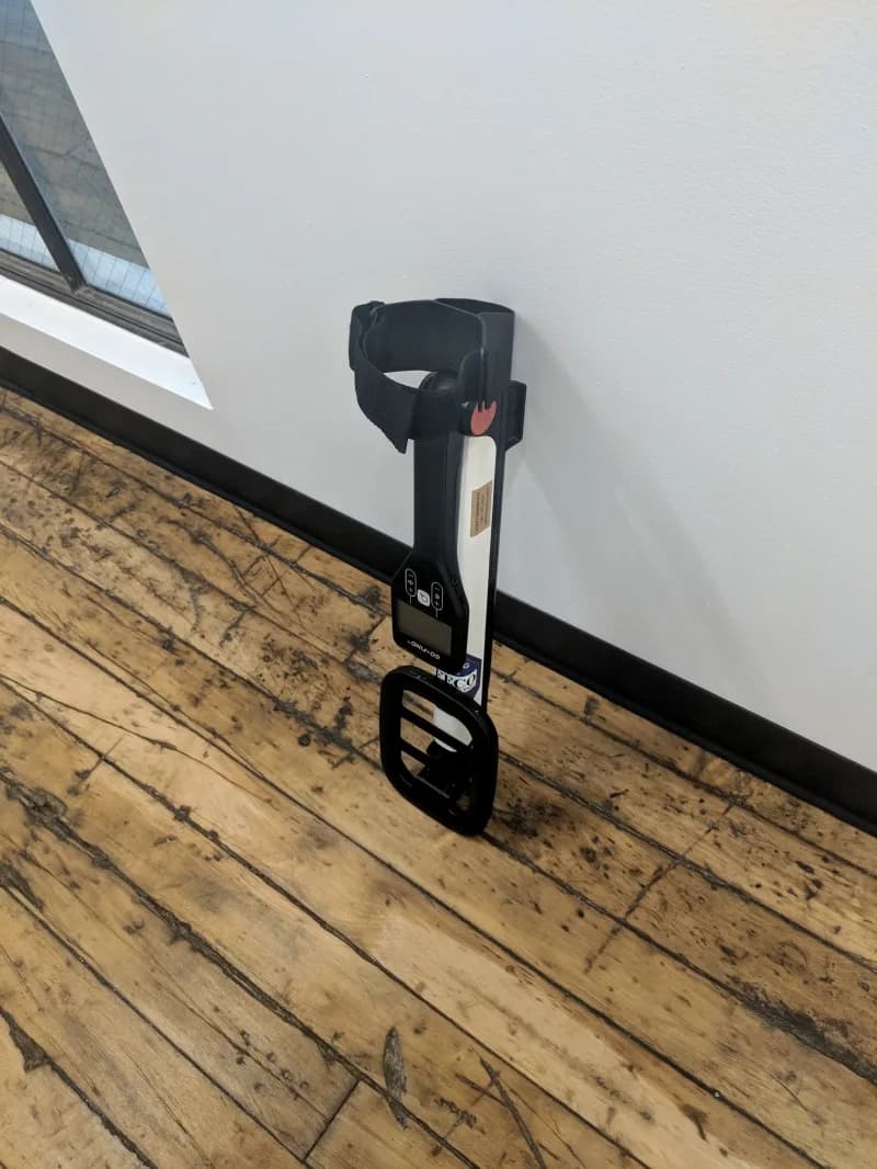Underground (treasure hunting) metal detector