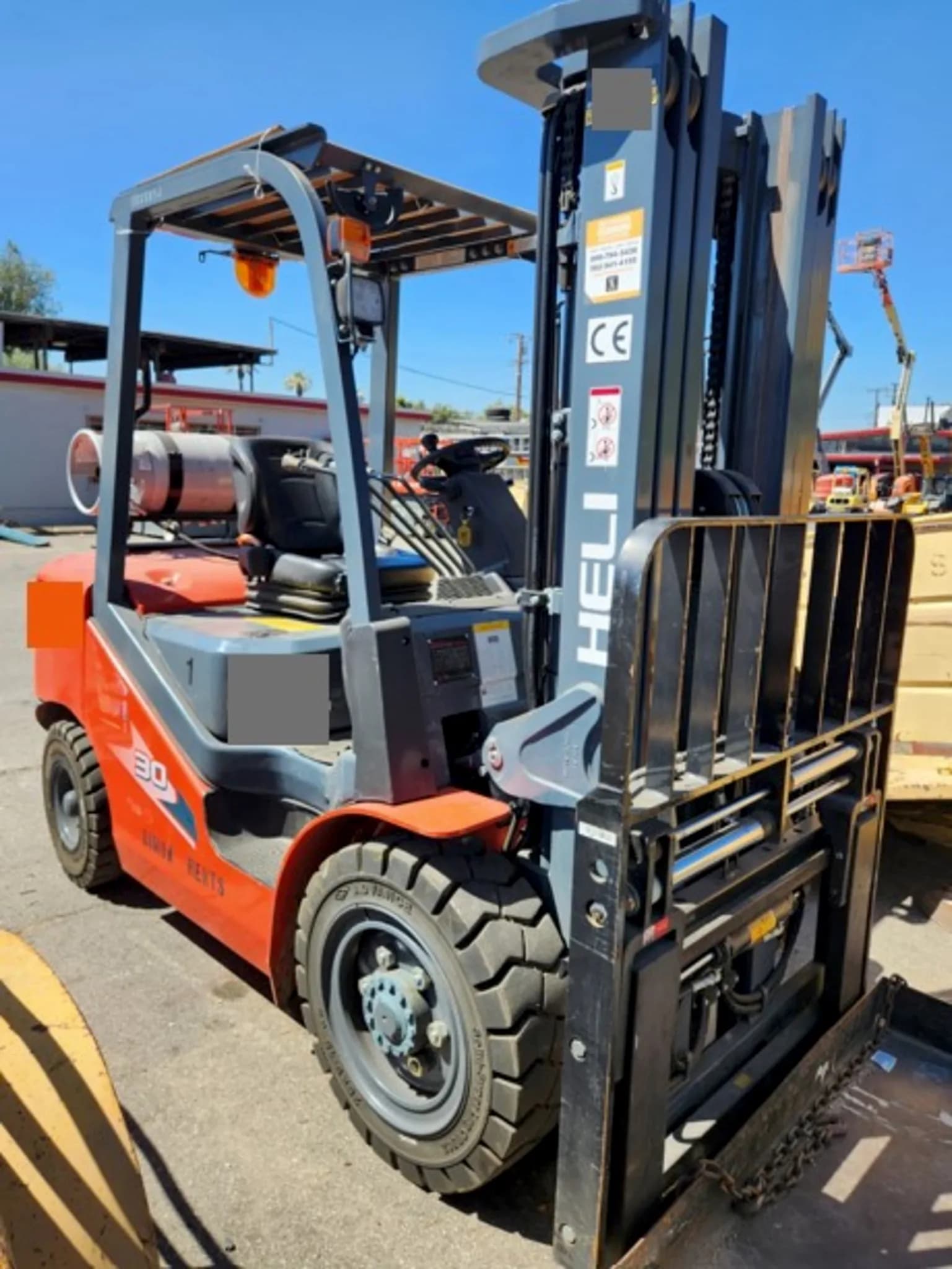 Heli 30 Propane Forklift - 6000 lbs
