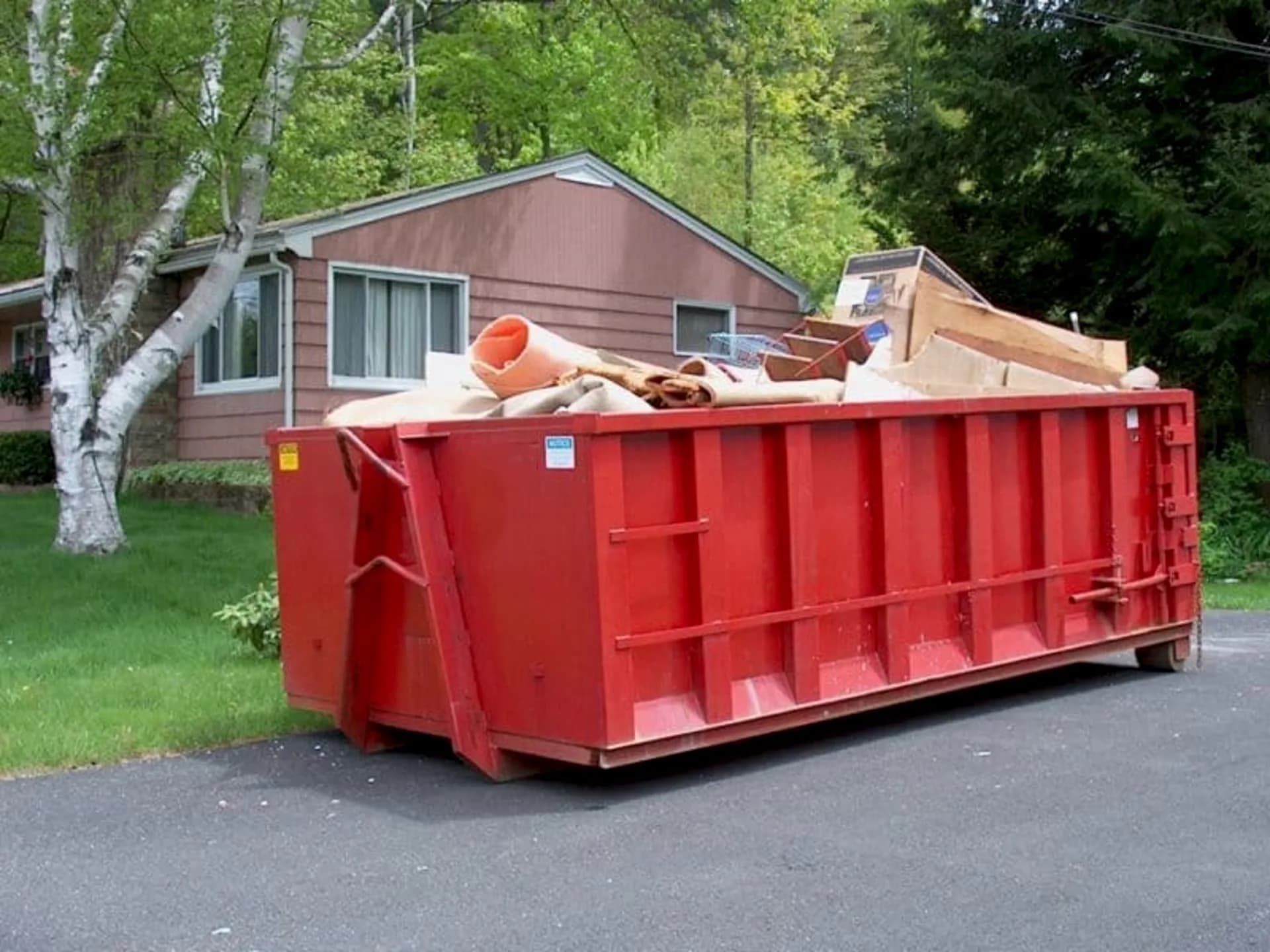Roll offs dumpster