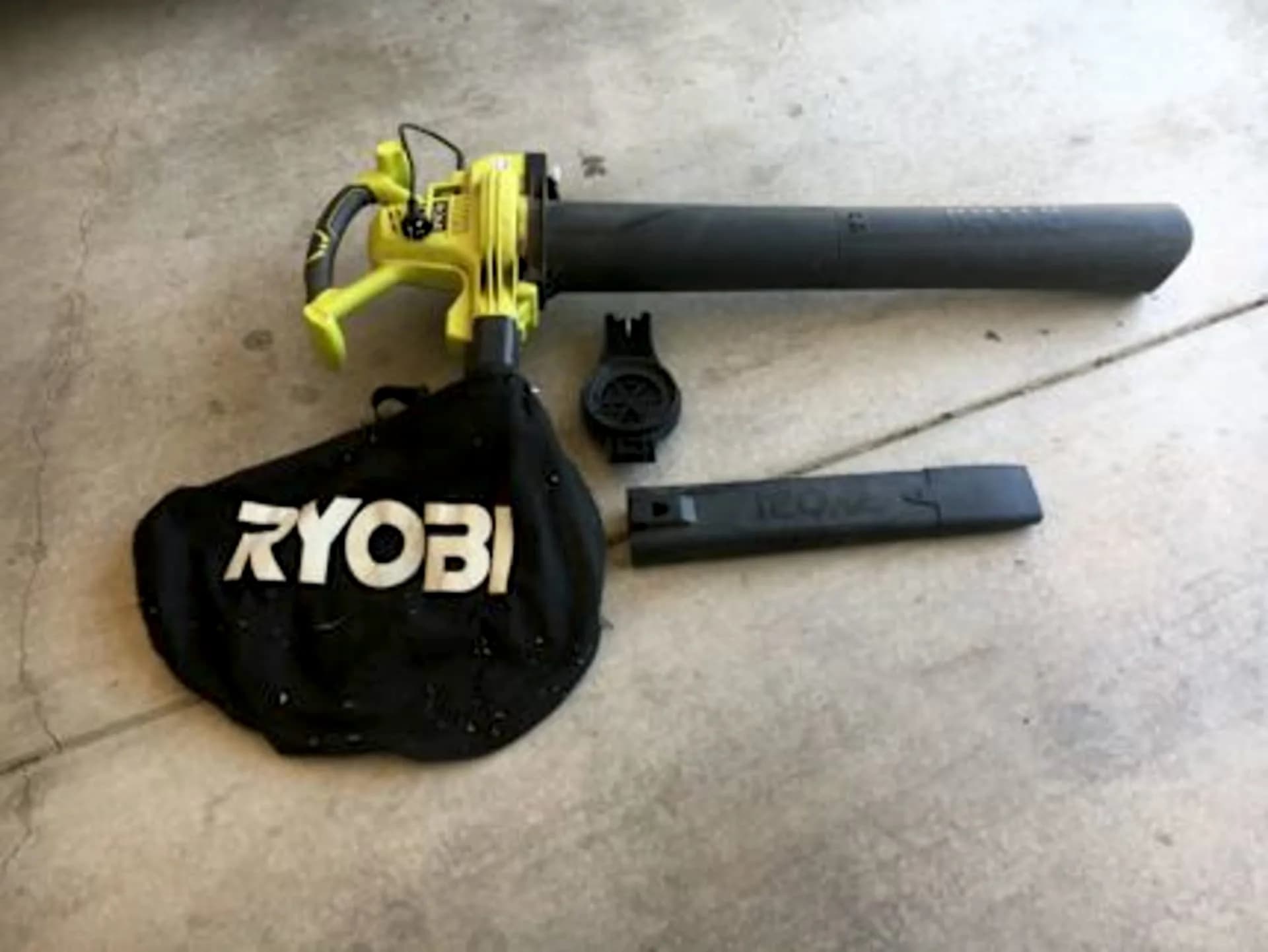 Ryobi 240V eLeafBlower