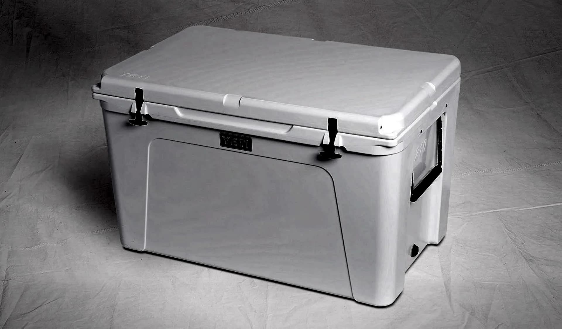 YETI Tundra 210 Cooler - EXTRA LARGE